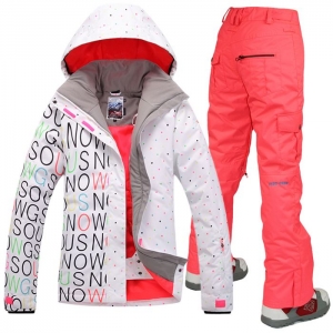 Лыжные костюмы, комбинезоны и куртки<font color = "silver"> (7)</font>