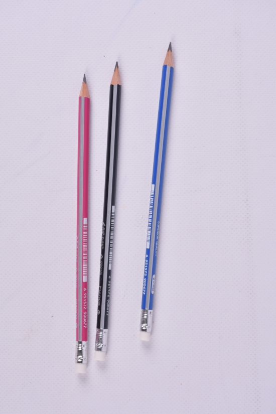 Олівець чорнографітний з гумкою 
